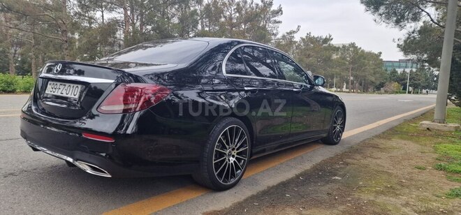 Mercedes E 300 4MATIC 2018, 94,000 km - 2.0 л - Bakı
