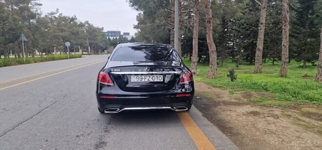 Mercedes E 300 4MATIC 2018, 94,000 km - 2.0 л - Bakı