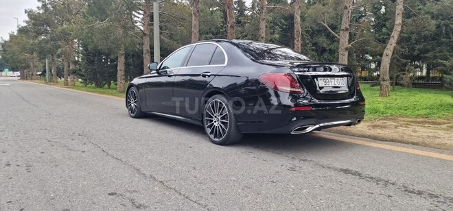 Mercedes E 300 4MATIC 2018, 94,000 km - 2.0 л - Bakı