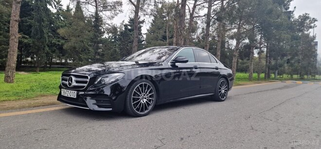 Mercedes E 300 4MATIC 2018, 94,000 km - 2.0 л - Bakı