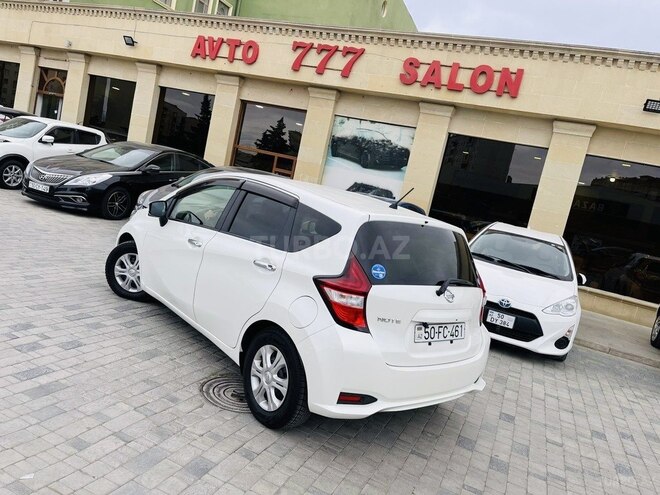 Nissan Note-8