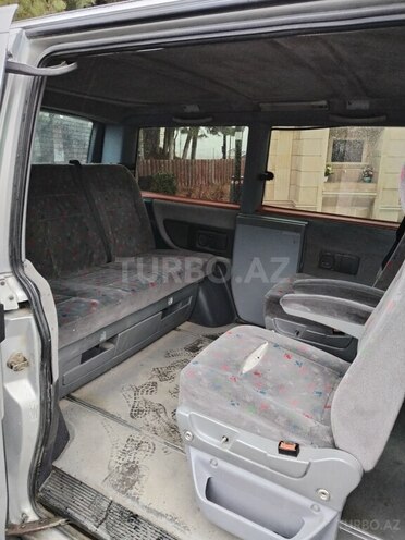 Mercedes Vito 1999, 300,000 km - 2.2 l - Qazax