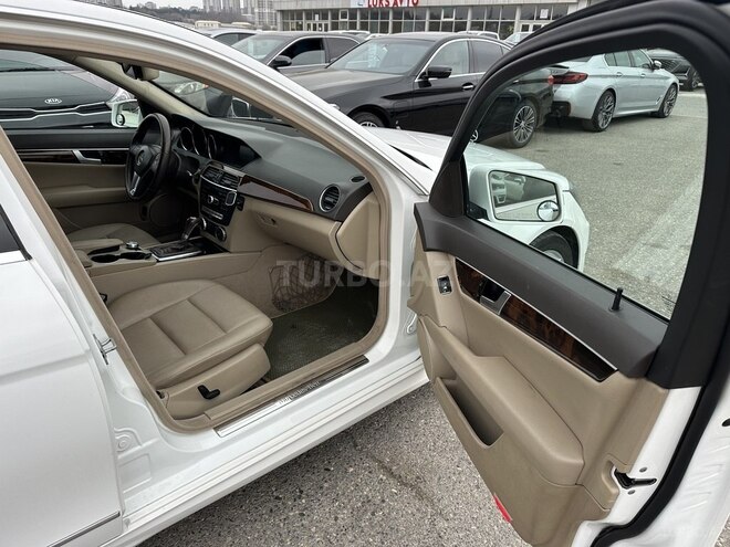 Mercedes C 250 2012, 195,000 km - 1.8 l - Bakı