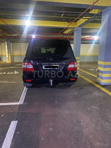 Toyota Land Cruiser-4
