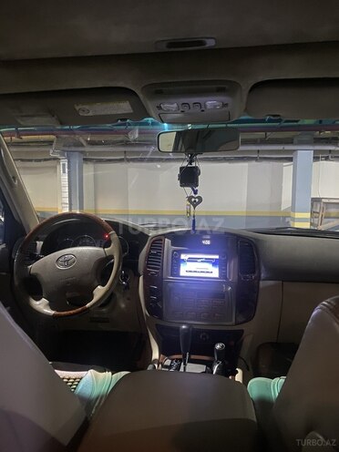 Toyota Land Cruiser-5