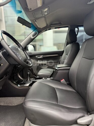 Toyota Land Cruiser Prado-15
