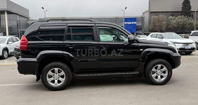 Toyota Land Cruiser Prado-19