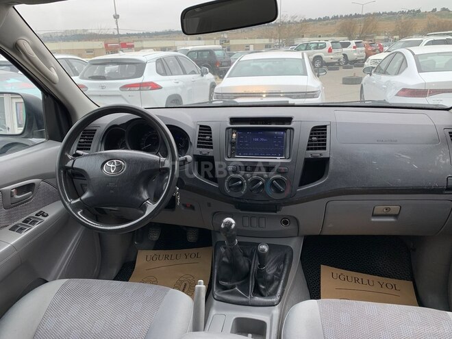 Toyota Hilux 2009, 277,000 km - 2.5 л - Bakı
