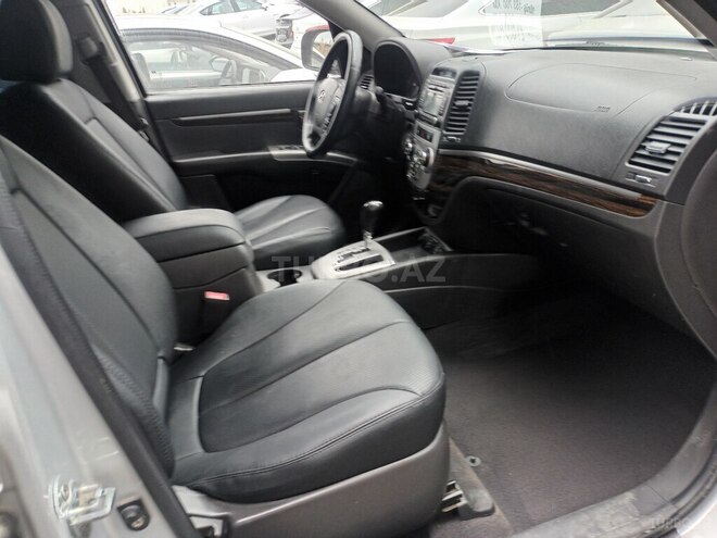 Hyundai Santa Fe-9