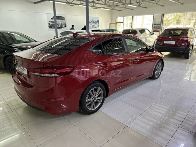 Hyundai Elantra-7