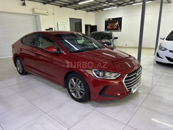 Hyundai Elantra-3
