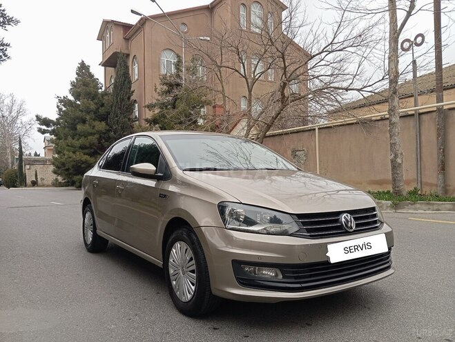 Volkswagen Polo 2018, 107,000 km - 1.6 л - Bakı