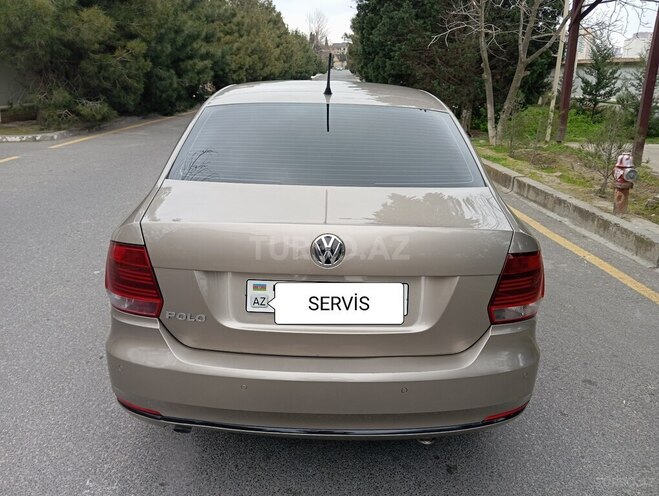 Volkswagen Polo 2018, 107,000 km - 1.6 л - Bakı