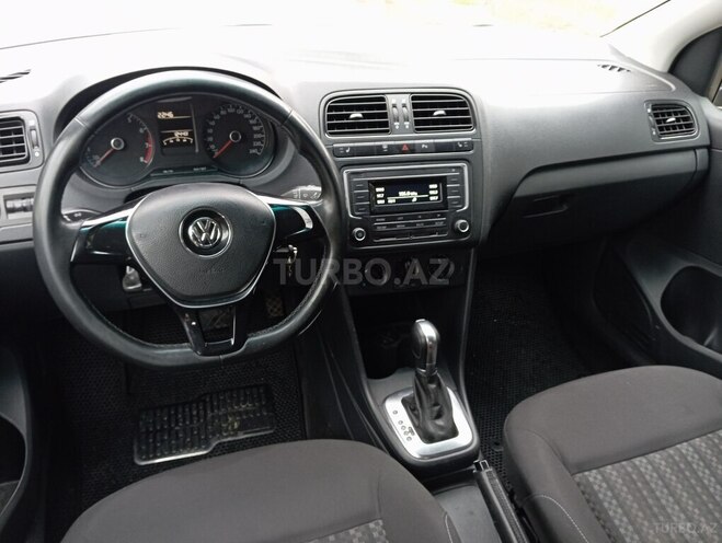 Volkswagen Polo 2018, 107,000 km - 1.6 л - Bakı