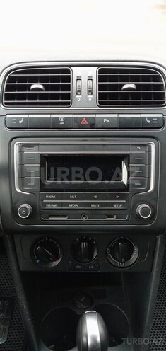 Volkswagen Polo 2018, 107,000 km - 1.6 л - Bakı