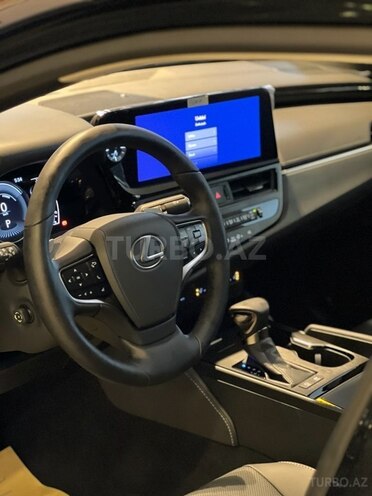 Lexus ES 300h-8