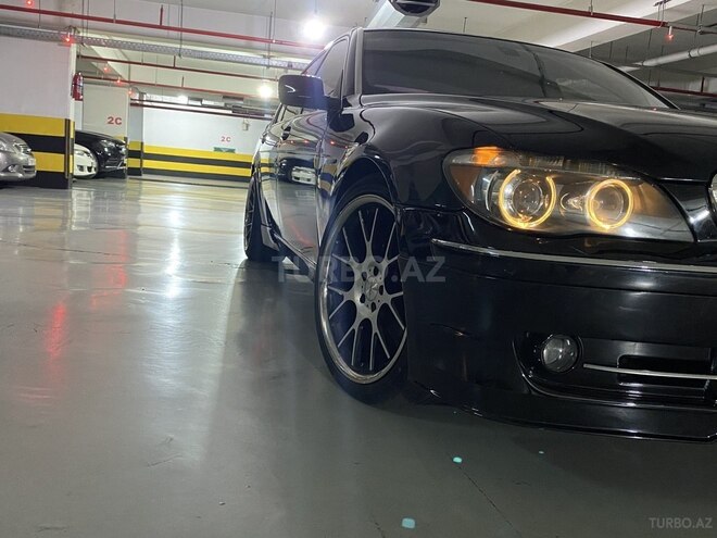 BMW 745-12