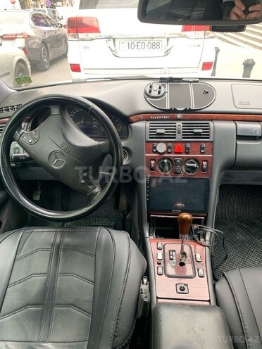 Mercedes E 240 2000, 666,000 km - 2.6 l - Bakı
