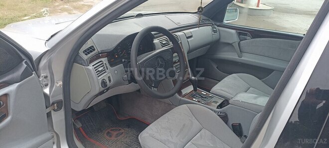 Mercedes E 200 1997, 378,345 km - 2.0 л - Bakı