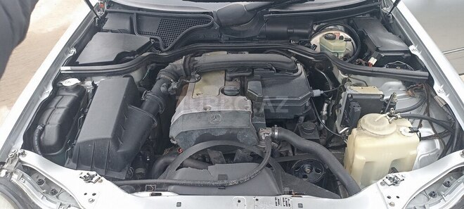 Mercedes E 200 1997, 378,345 km - 2.0 л - Bakı