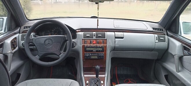 Mercedes E 200 1997, 378,345 km - 2.0 л - Bakı