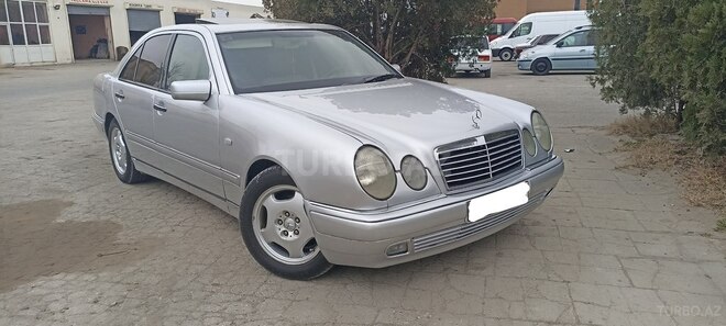 Mercedes E 200 1997, 378,345 km - 2.0 л - Bakı