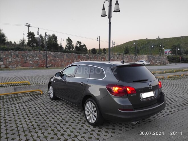 Opel Astra 2011, 190,200 km - 1.4 л - Qusar