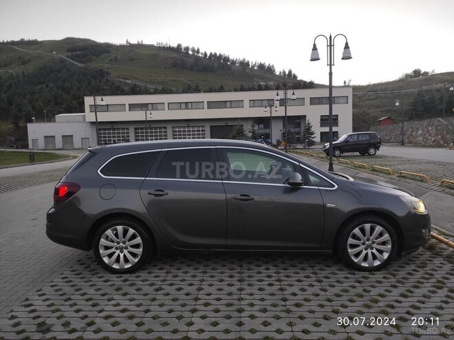 Opel Astra 2011, 190,200 km - 1.4 л - Qusar