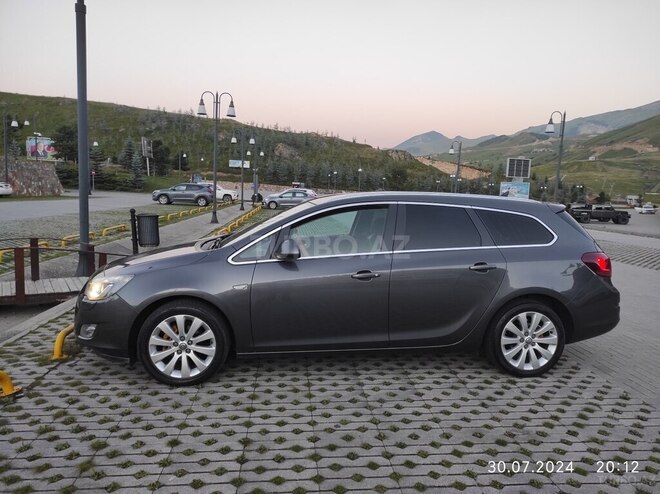 Opel Astra 2011, 190,200 km - 1.4 л - Qusar