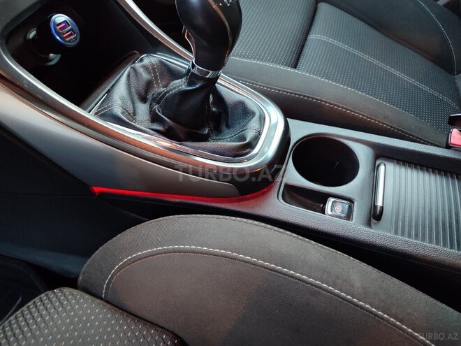 Opel Astra 2011, 190,200 km - 1.4 л - Qusar