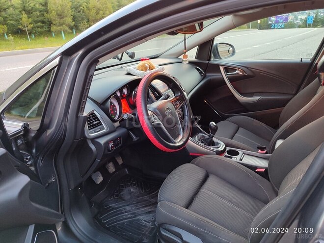 Opel Astra 2011, 190,200 km - 1.4 л - Qusar