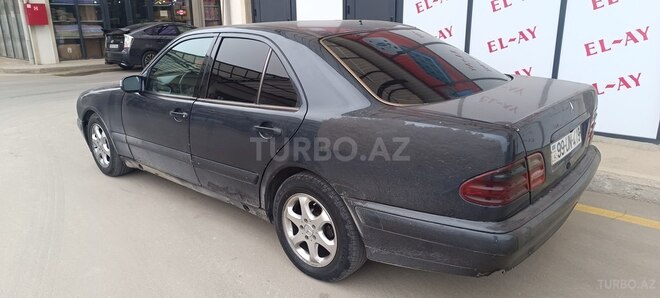 Mercedes E 220 d 1999, 230,754 km - 2.2 л - Sumqayıt
