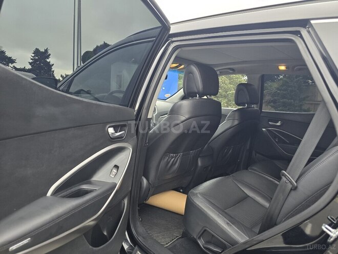 Hyundai Santa Fe-17