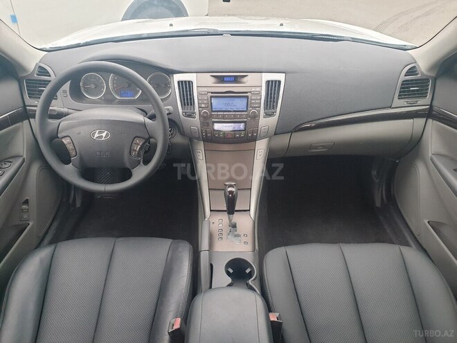 Hyundai Sonata-3