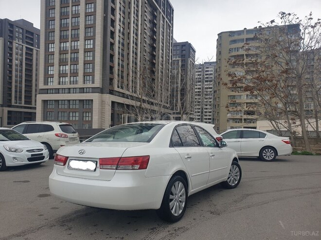 Hyundai Sonata-2