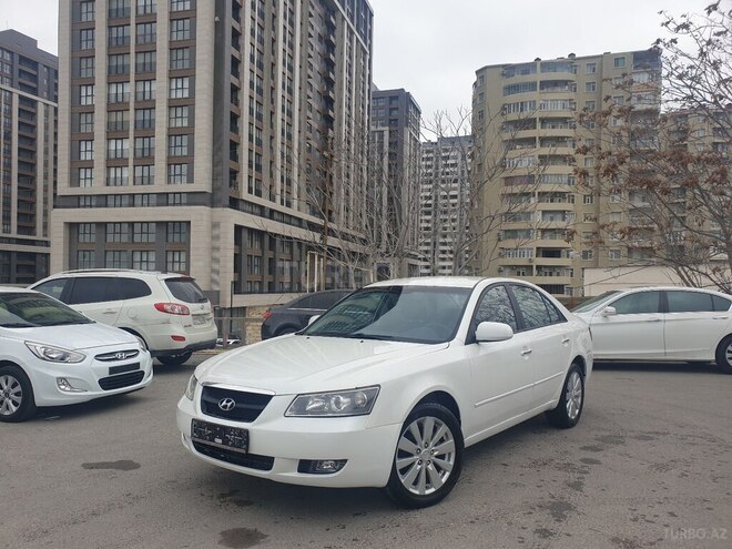 Hyundai Sonata-1