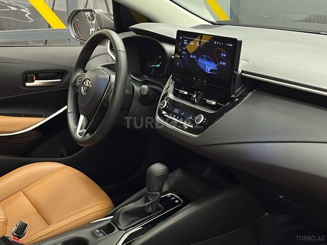 Toyota Corolla 2024, 2,400 km - 1.8 л - Bakı