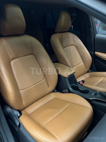 Toyota Corolla 2024, 2,400 km - 1.8 л - Bakı