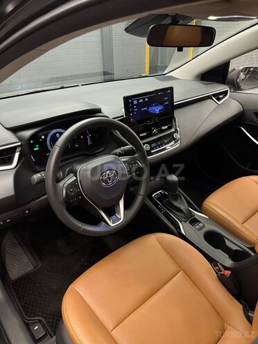 Toyota Corolla 2024, 2,400 km - 1.8 л - Bakı