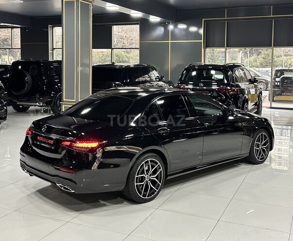 Mercedes E 300 de-6