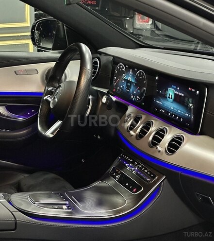Mercedes E 300 de-15