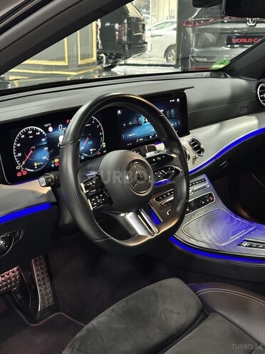Mercedes E 300 de-9