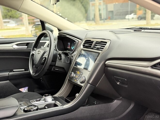 Ford Fusion (North America) 2018, 243,000 km - 2.0 l - Bakı