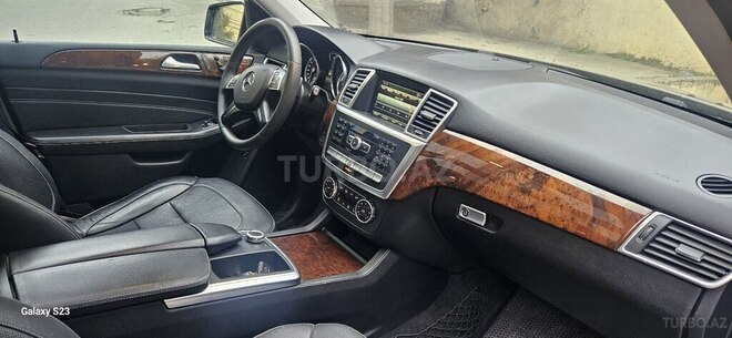 Mercedes ML 250 4MATIC 2015, 328,908 km - 2.2 l - Bakı