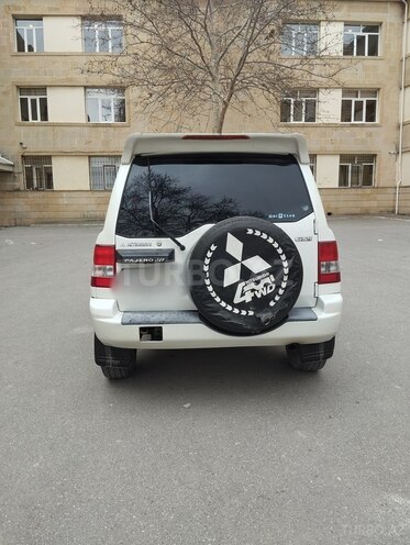 Mitsubishi Pajero io 2000, 240,000 km - 2.0 l - Bakı