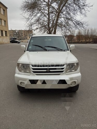 Mitsubishi Pajero io 2000, 240,000 km - 2.0 l - Bakı