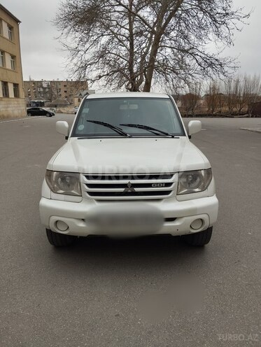 Mitsubishi Pajero io 2000, 240,000 km - 2.0 l - Bakı