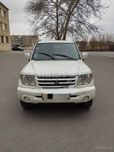 Mitsubishi Pajero io 2000, 240,000 km - 2.0 l - Bakı
