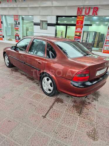 Opel Vectra-11