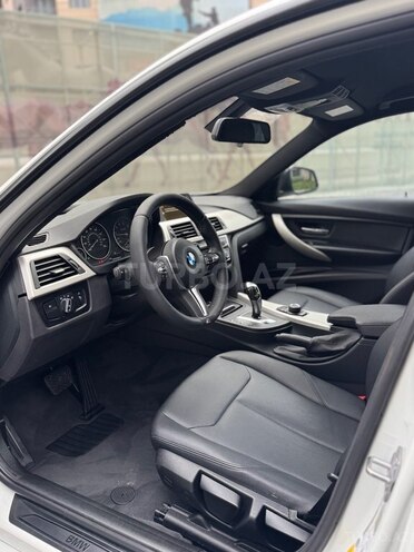 BMW 320-13